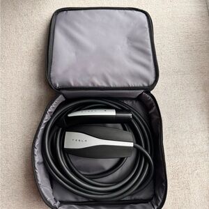 2022 Tesla Model X Gen 2 Mobile Bundle Charging Cable Kit OEM Charger Cord New